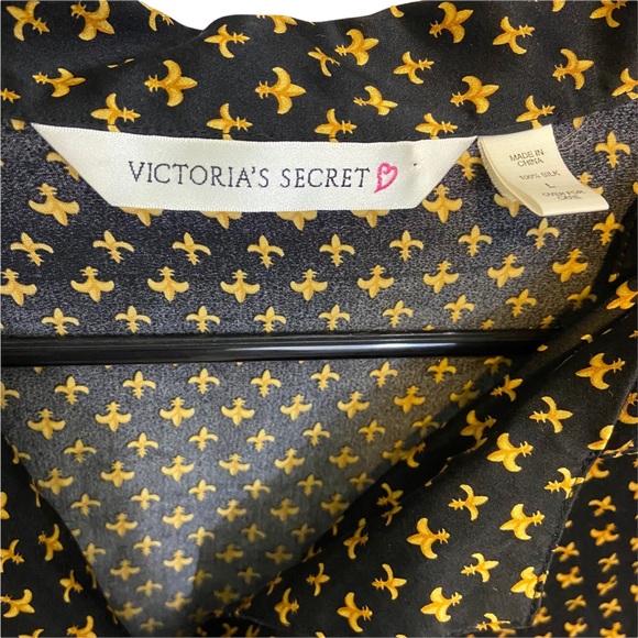 Victoria’s Secret Fleur-de-lis 100% Silk Gold Button Down Blouse - Picture 5 of 8